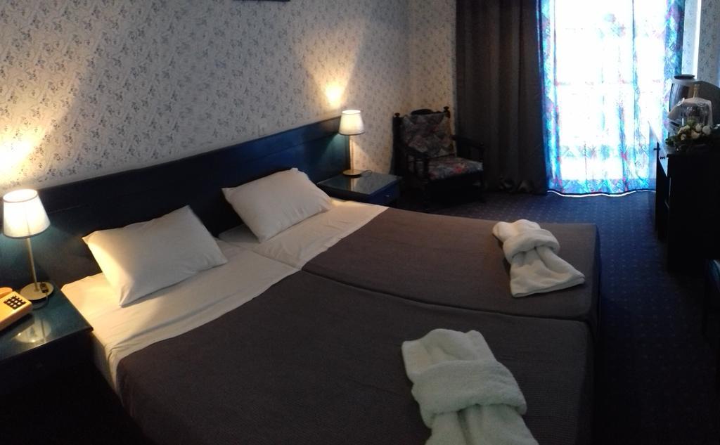 Argo Hotel Aegina Экстерьер фото